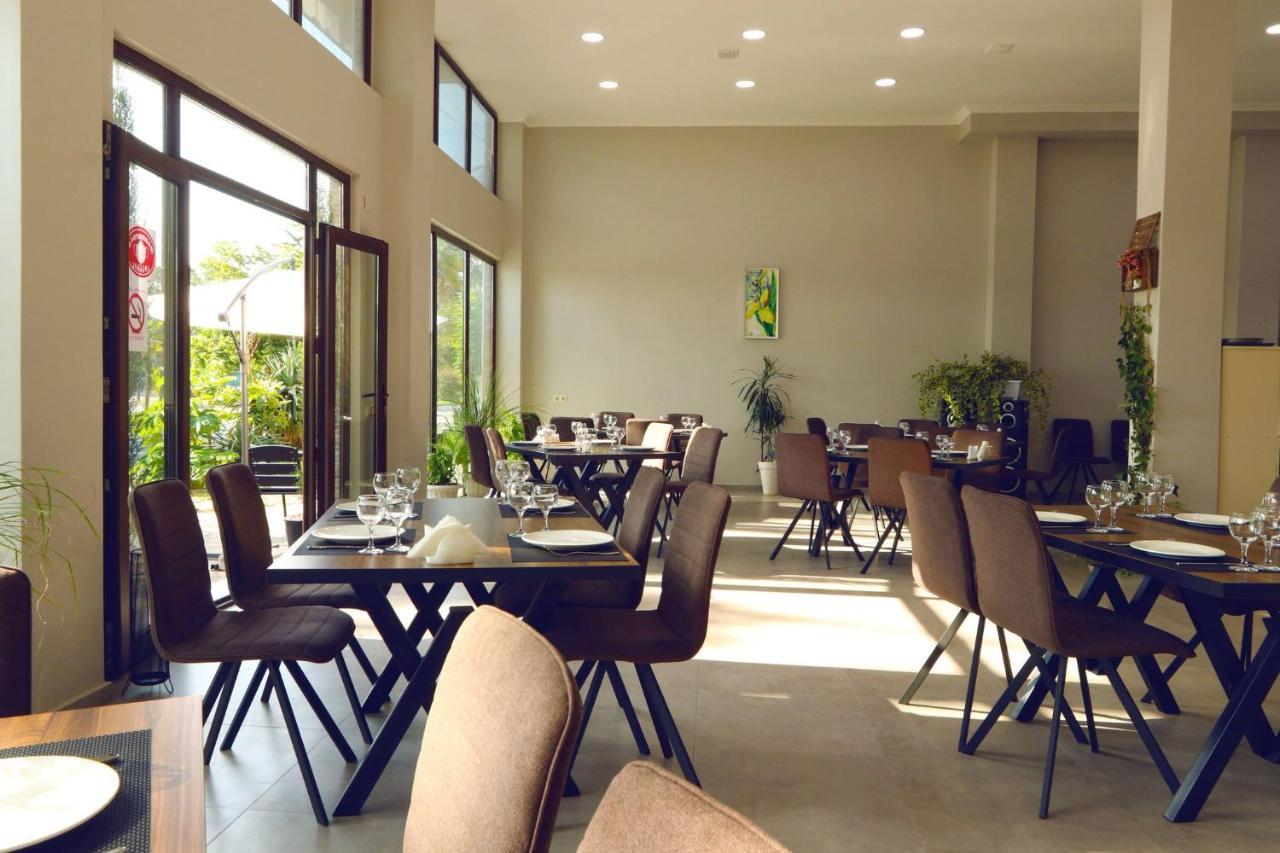 Hotel Horizon كوبوليتي المظهر الخارجي الصورة